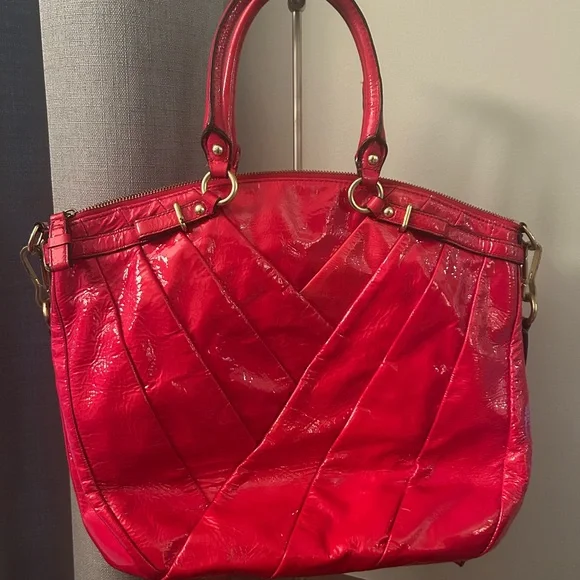 Coach Vibrant Pinky Red Patent Shoulder Bag - Picture 2 of 7